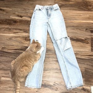 SUPER CUTE light blue ripped jeans from PacSun!! lightly used, great condition!